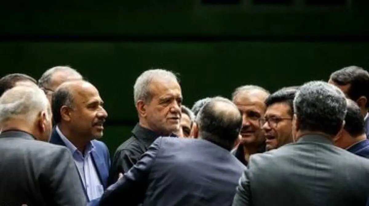 مجلس می‌خواهد دولت را زمین بزند؟/ افشاگری از جلسات شبانه نمایندگان در ساختمانی در نزدیک بهارستان!