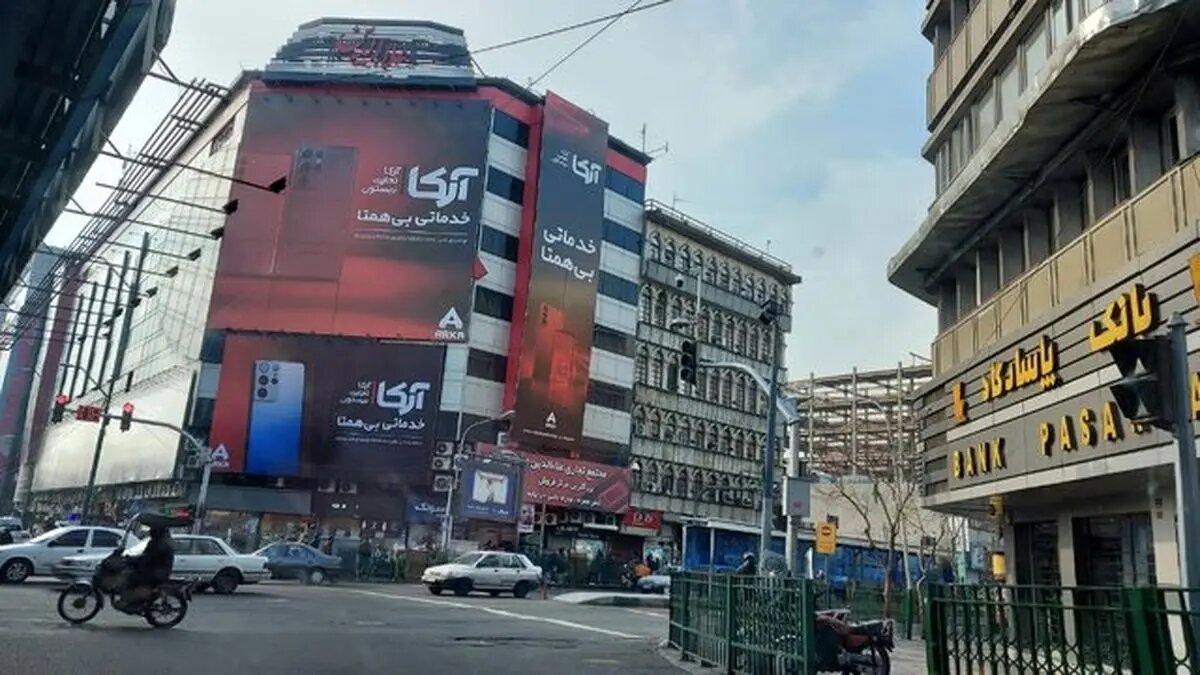 شرایط ناگوار کسبه بازار موبایل؛ نوسان نرخ ارز احتمال تعطیلی را زیاد کرده است