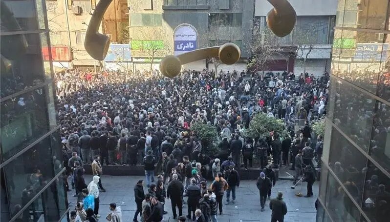 هشدار جدی روزنامه اصلاح‌طلب: در وقت اضافه هستیم