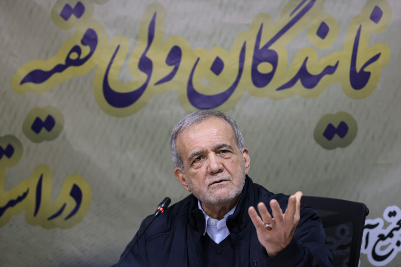 هشدار جدی پزشکیان درباره فیلترینگ: ادامه این روند مخرب‌ است