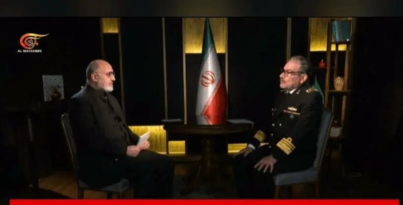 مشاور رهبر انقلاب با لباس نظامی‌ مقابل دوربین حاضر شد