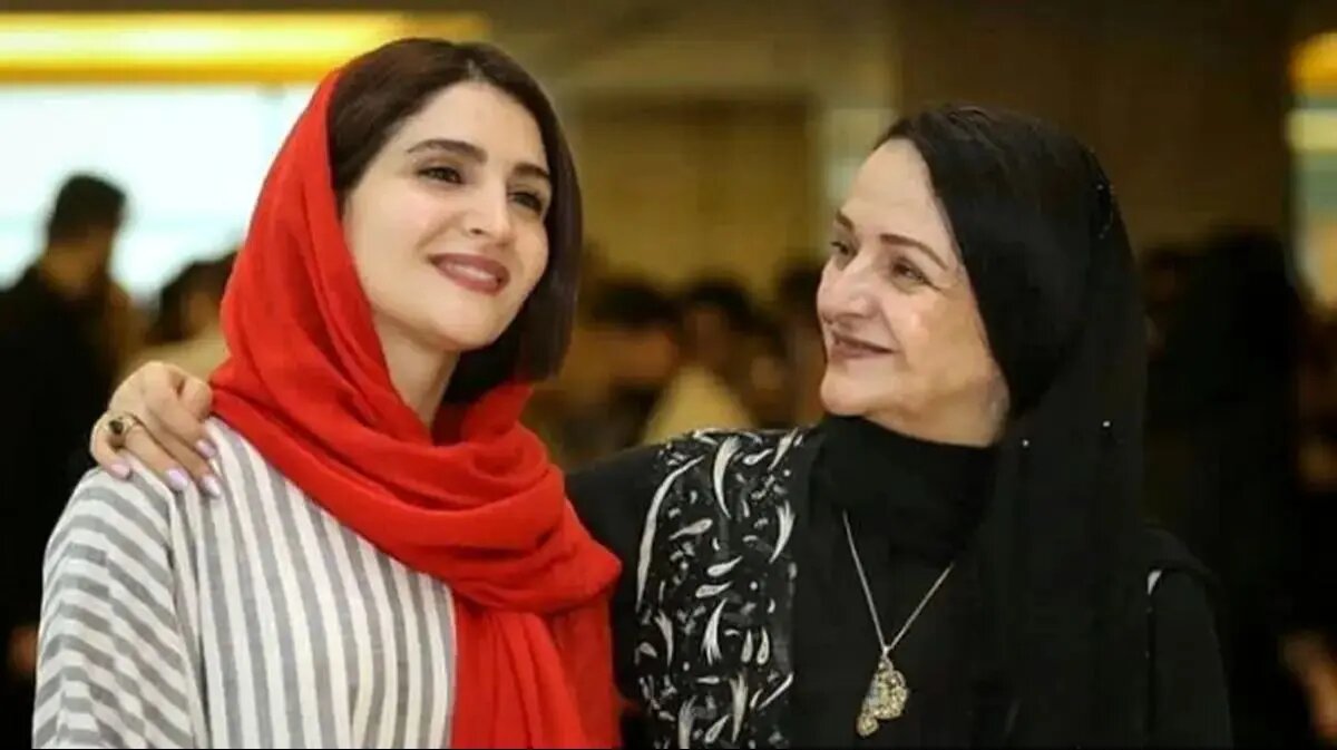 نورا هاشمی پاسخ الناز ملک و منوچهر هادی را داد