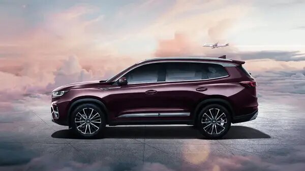 جنگ تعرفه‌ای دولت با خودروهای بنزینی