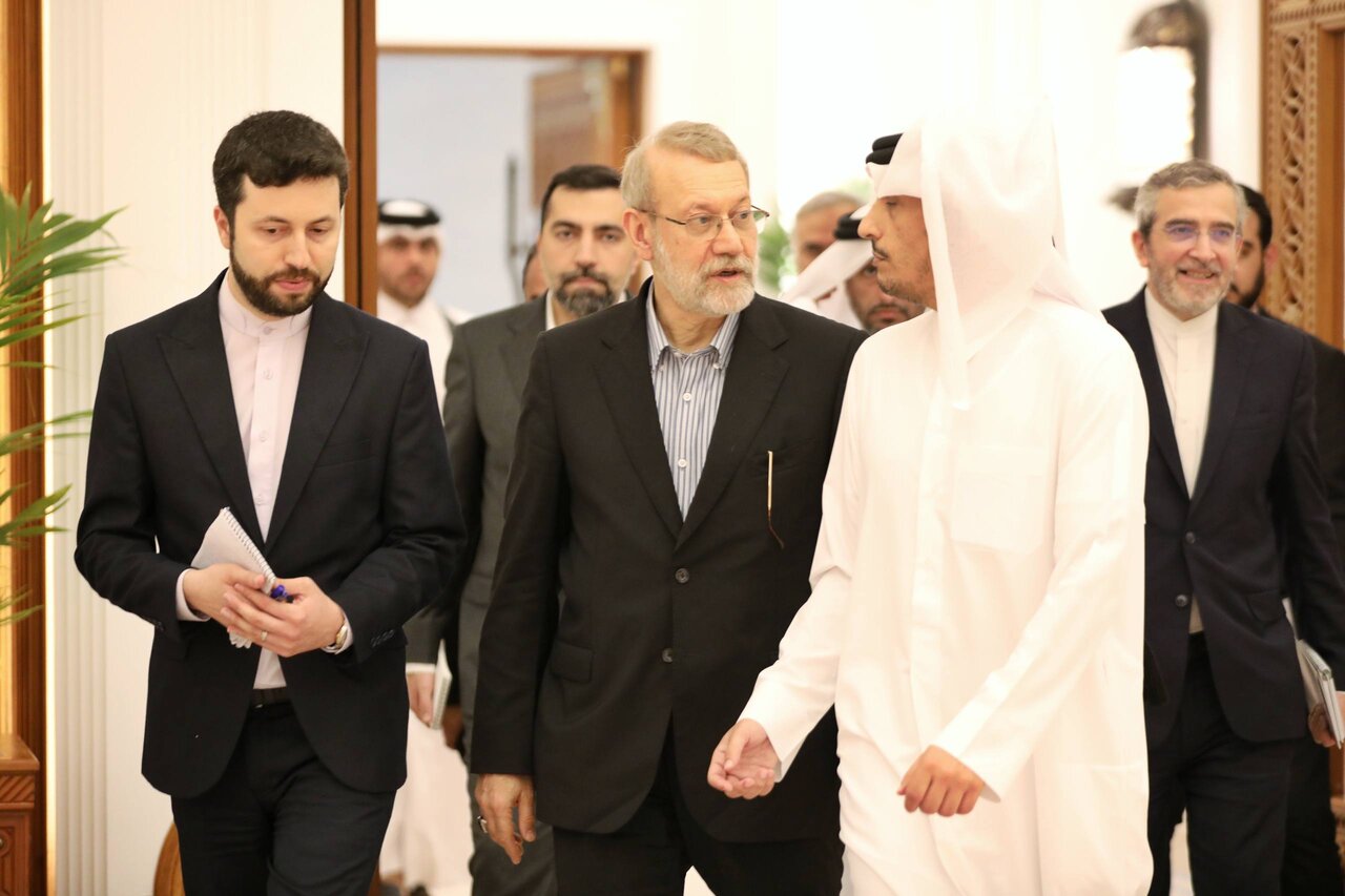گفت‌وگوی لاریجانی با این مقام قطری؛ از مذاکرات ایران و آمریکا چه خبر؟