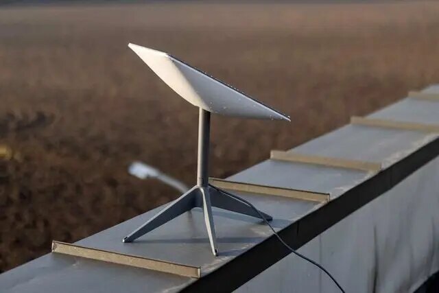 ادعای روزنامه آمریکایی:‌ دولت ترامپ هزاران استارلینک به ایران ارسال کرد