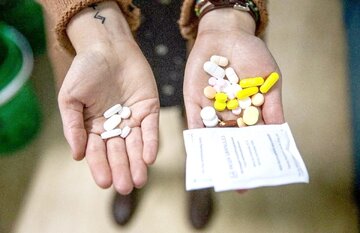 تامین دارو اسیر تحریم‌ها؛ این افراد بیش‌ترین آسیب را می‌بینند!