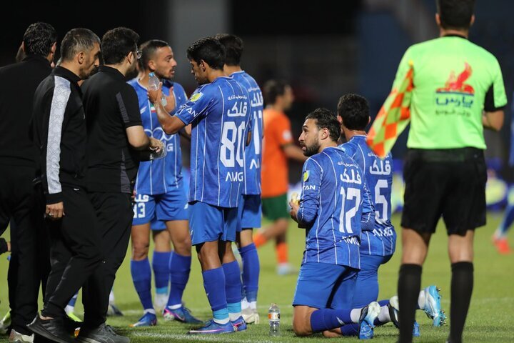 مس رفسنجان صفر-۱ استقلال/ صعود آبی‌ها به صدر با سوپرگل منیر الحدادی
