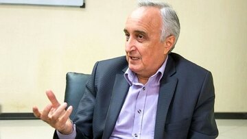 حکومت به جای دلجویی برای مردم شاخ و شانه می‌کشد!