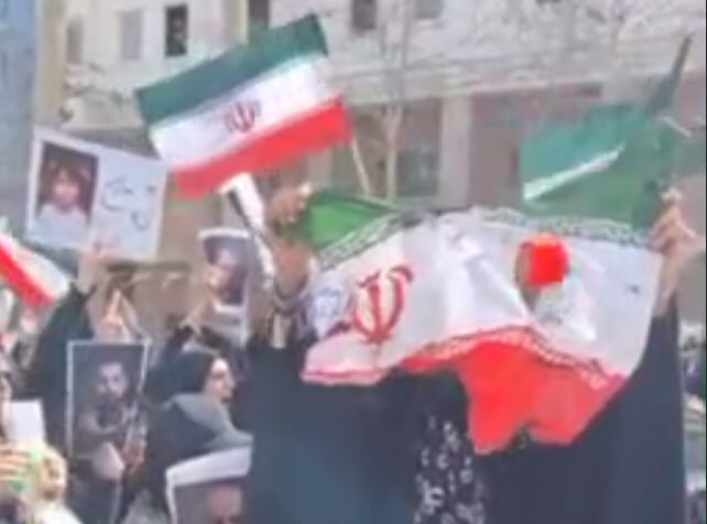 آتش زدن پرچم ایران در دانشگاه تهران و الزهرا +ویدیو