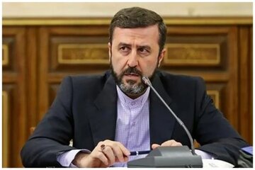 ایران با موشک از ناوهای اروپایی پذیرایی می‌کند +ویدیو