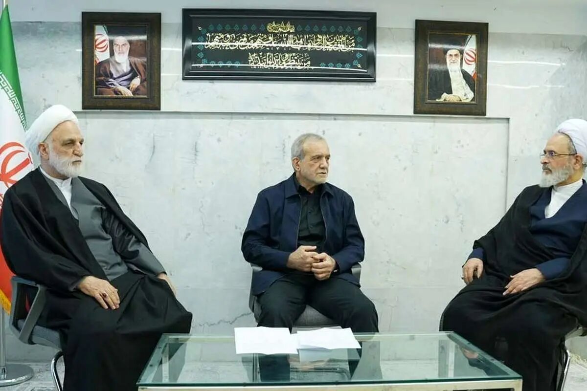 جلسه جدید شورای موقت رهبری؛ لاریجانی گزارش آخرین اقدامات را ارائه داد