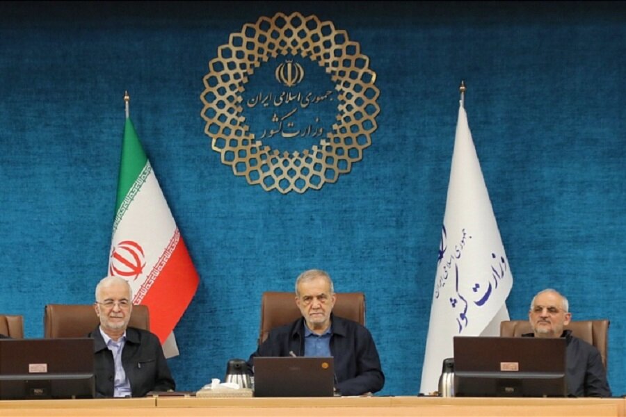 پزشکیان: هیچ فشاری ایران را زمین‌گیر نخواهد کرد