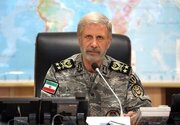 سرلشکر حاتمی: باید آن‌قدر تلخی در کام دشمن بریزیم که از آن سوی دنیا نگوید «نقشه ایران را عوض می‌کنم»