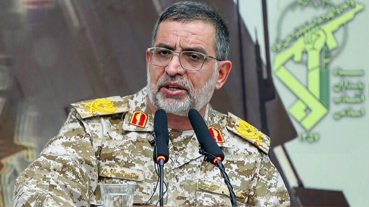 سپاه: یک فروند هواپیمای اف ۱۵ آمریکا را منهدم کردیم
