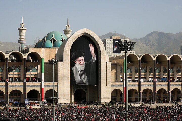 مراسم وداع با پیکر رهبر شهید در تهران تا ساعت ۲۲ تمدید شد