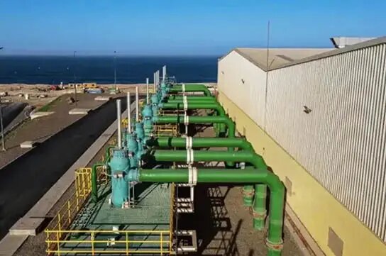 ادعای آسیب به نیروگاه برق و آب‌شیرین‌کن این کشور