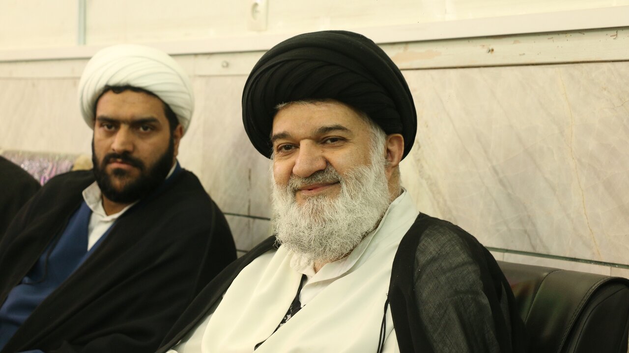 درز اطلاعات محرمانه از بیانات رهبری؛ آقای خرازی چطور شما باخبرید؟
