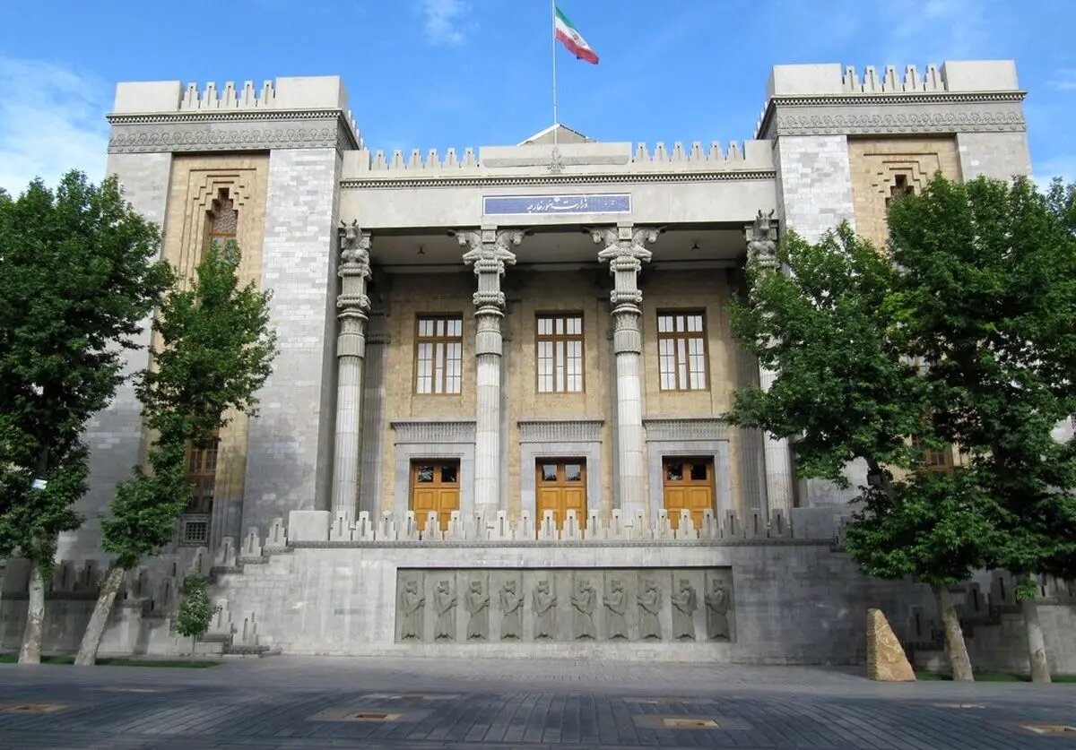 وزارت خارجه ایران: از انجام سفرهای غیرضروری به فرانسه، بلژیک و ایتالیا یا حضور در محل‌های ناآرام خودداری کنید