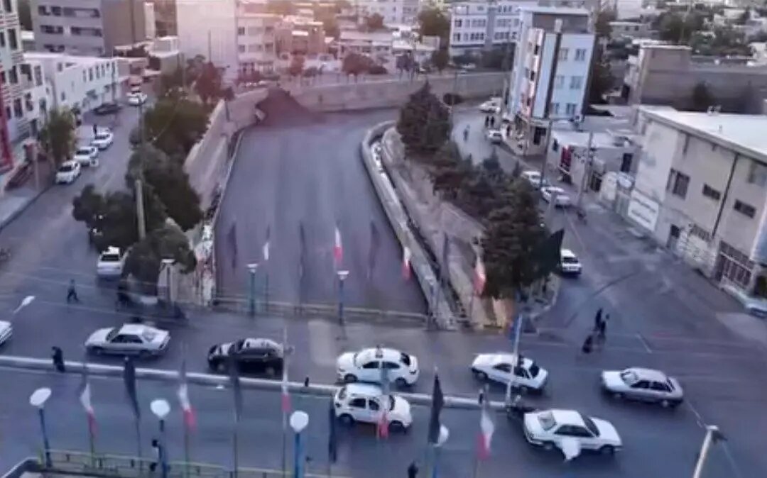 ویدیو| در لرستان یک رودخانه را آسفالت کردند!
