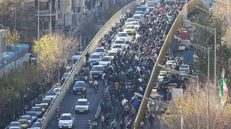 هشدار یک روزنامه درباره تکرار وقایع تلخ دی‌ ۱۴۰۴
