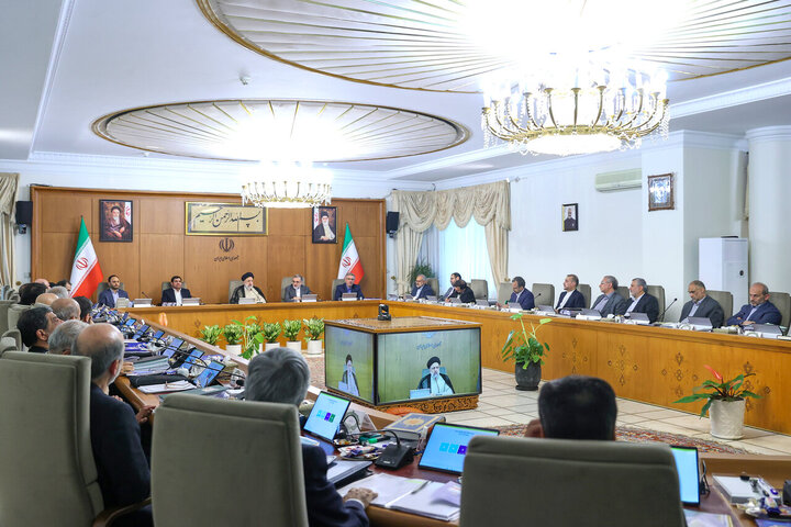«دولت ابراهیم رئیسی» دست‌ازسر پزشکیان برنمی‌دارد!