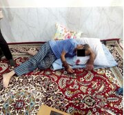 مرد میانسال زنش را خفه کرد و رگ دستش را زد +عکس صحنه جرم