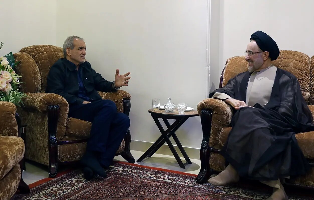 پزشکیان جویای احوال رئیس‌جمهور سابق شد