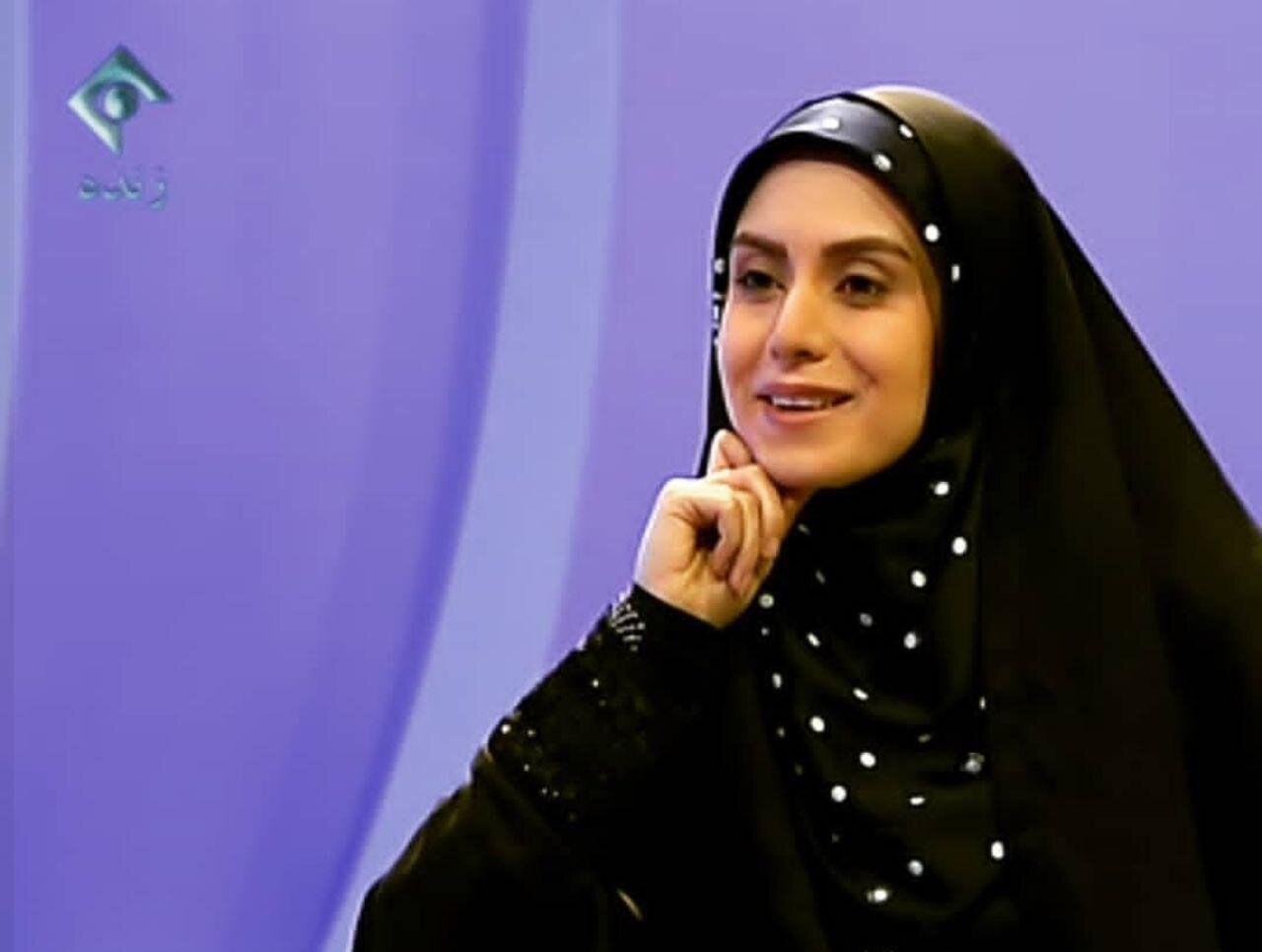 خانم مجری با لودر از روی رئیس صداوسیما رد شد: ۷۰ درصد؟! من خودم آمارم