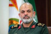 سرلشکر وحیدی: ندای استوار مردم ایران «از جنگ نمی‌ترسیم» است