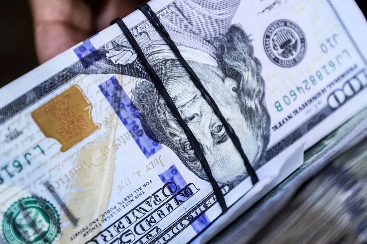 هشدار درباره خرید دلار ۲۷۰ هزار تومانی؛ احتمال اصلاح سریع قیمت جدی است