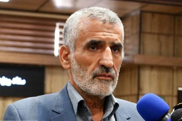 مشاور فرمانده کل سپاه: حدود ۱۰ کشتی در روز از تنگه هرمز عبور کرده‌اند