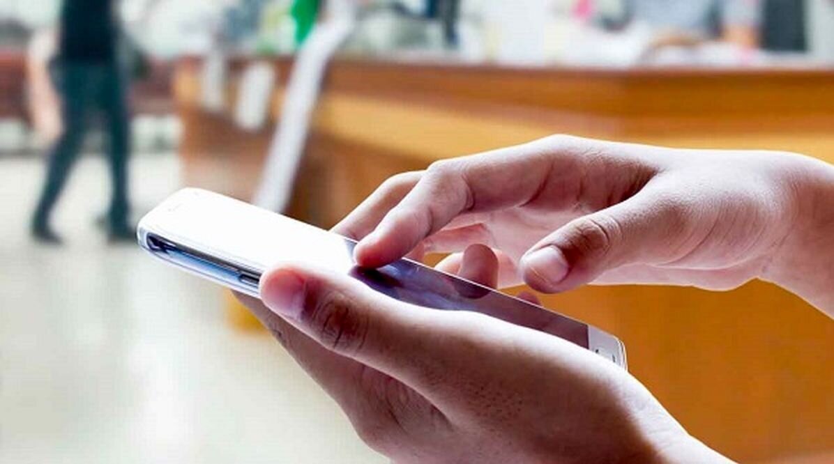 بیشتر خبر خواندن به معنای اضطراب و فشار روانی بیشتر است؟