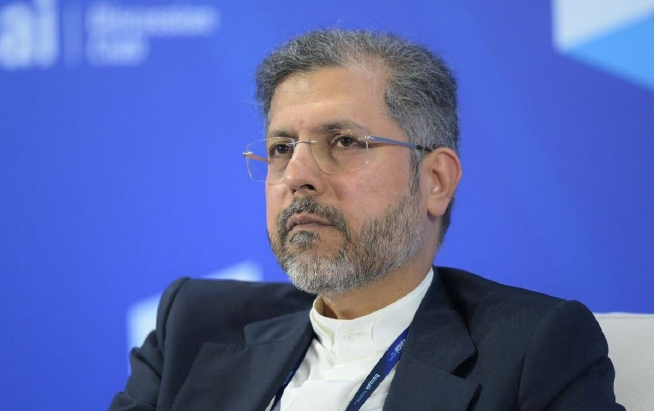 خطیب‌زاده: آنچه آمریکا در جنگ به دست نیاورد در میز مذاکره هم به دست نخواهد آورد