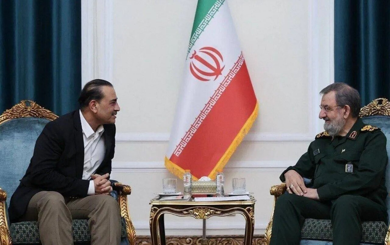 محسن رضایی دیدار با عاصم منیر را نپذیرفت؟