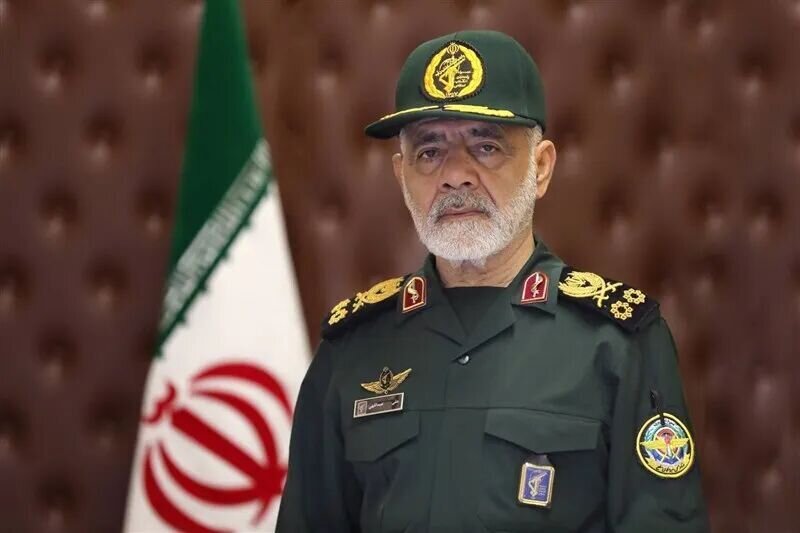رئیس ستادکل نیروهای مسلح: دشمنان در میدان عمل با شگفتی‌های جدیدی مواجه می‌شوند