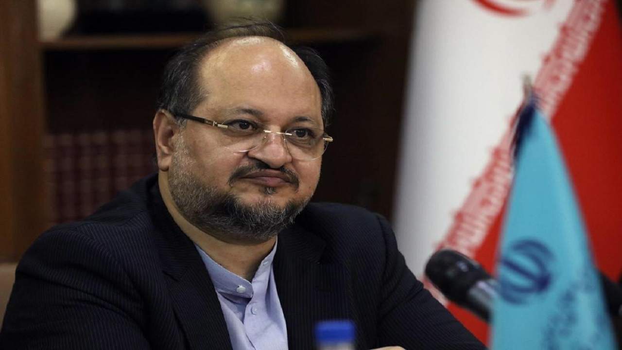 شریعتمداری: حقوق بازنشستگان کشوری بالای ۴ میلیون می‌شود