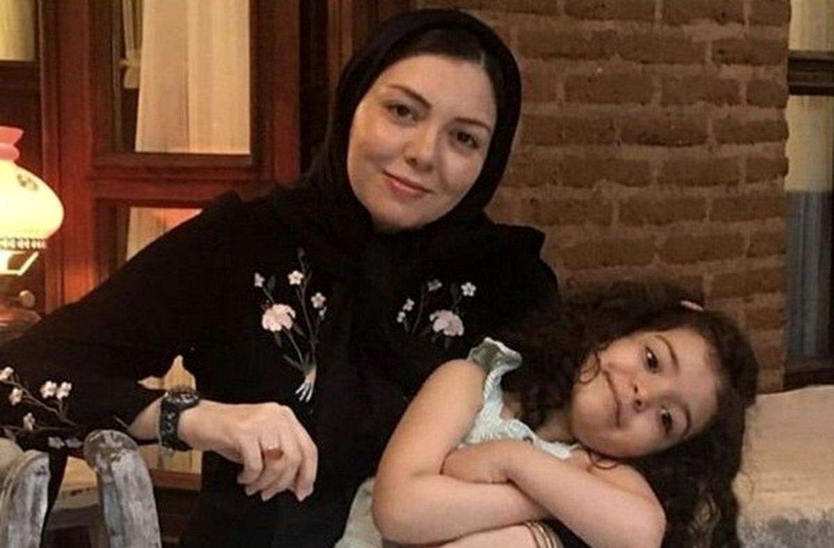 واکنش آزاده نامداری به انتقاد مجری خارجنشین از احسان علیخانی! واکنش آزاده نامداری به انتقاد مجری خارجنشین از احسان علیخانی!