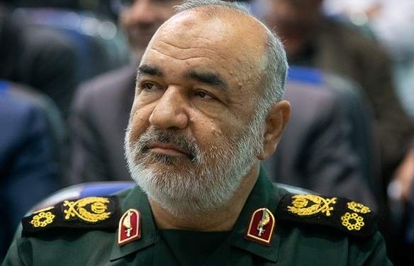 سرلشکر سلامی: برد سلاحهایمان را افزایش میدهیم سرلشکر سلامی: برد سلاحهایمان را افزایش میدهیم