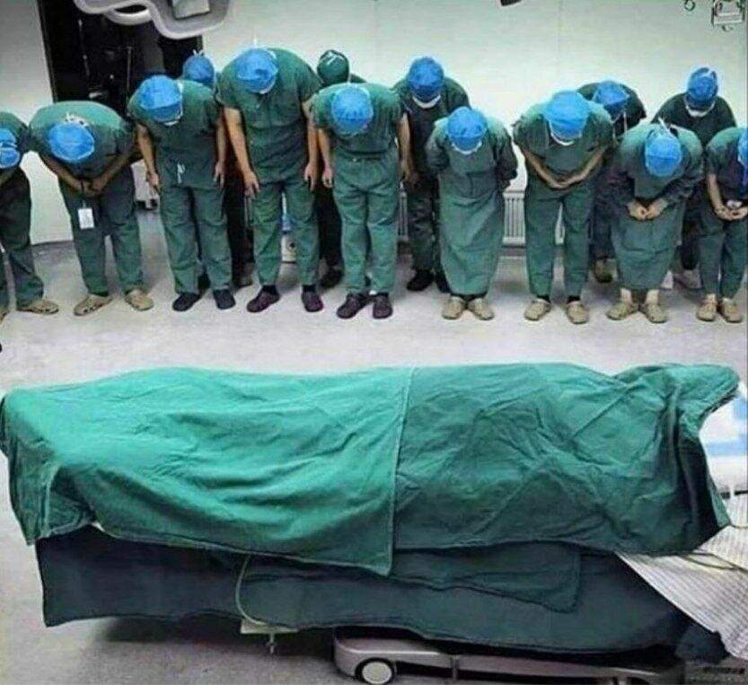 محمود فکری: هواداران استقلال به‌هوش باشند؛ همیشه خودی‌ها از پشت خنجر می‌زنند