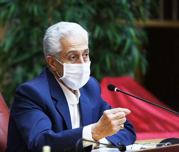 وزیر علوم: منتظر بازگشت آموزش‌های پیشین نباشیم