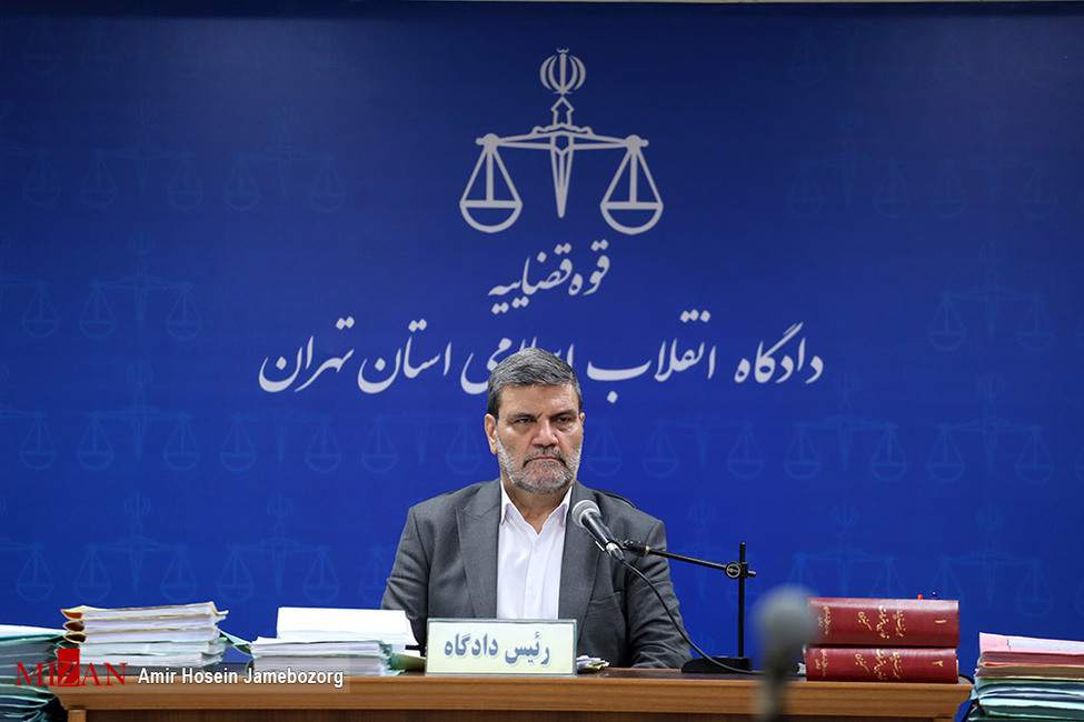 قاضی صلواتی از دادگاه انقلاب برکنار شد؟ قاضی صلواتی از دادگاه انقلاب برکنار شد؟