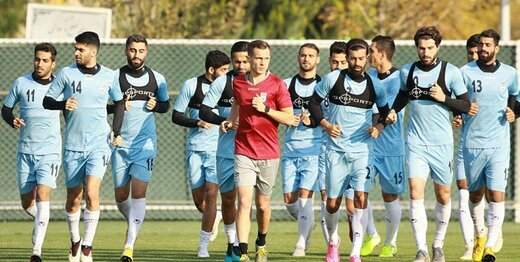 دعوت از چهار بازیکن استقلال به تیم‌ ملی