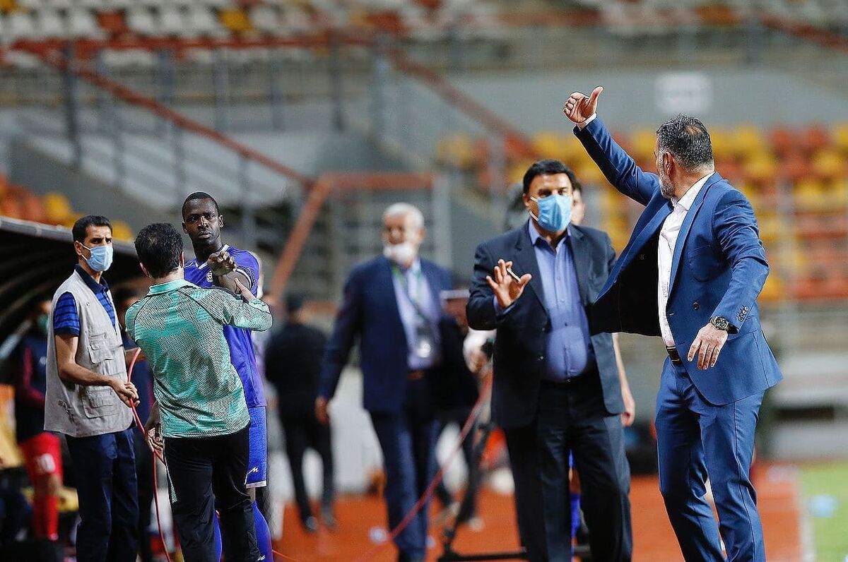 فکری محروم شود، فیلم فحاشی فولادی‌ها را منتشر می‌کنیم