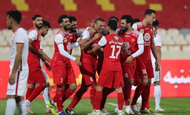 آتش‌بازی پرسپولیس مقابل چشمان رحمتی