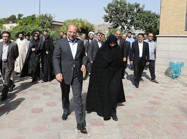 شهردار تهران: املاک در اختیار قالیباف و همسرش را پس گرفتیم