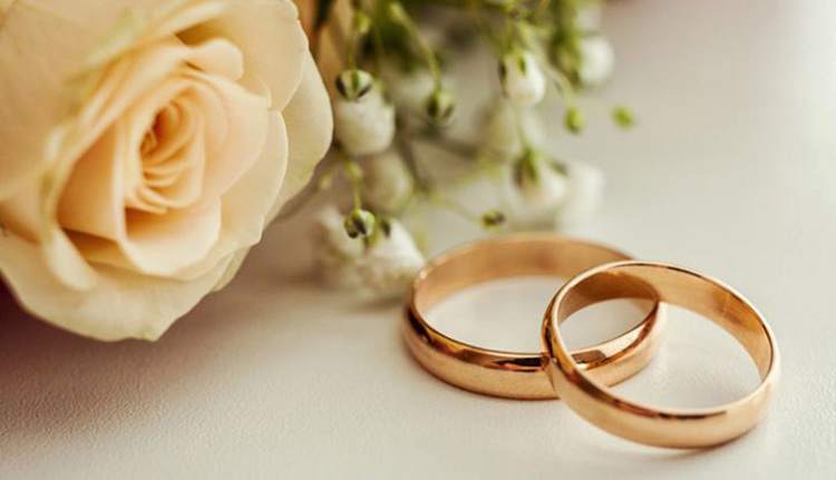 زوج‌های جوان بخوانند: رضایت زن مهم‌تر از مرد است!