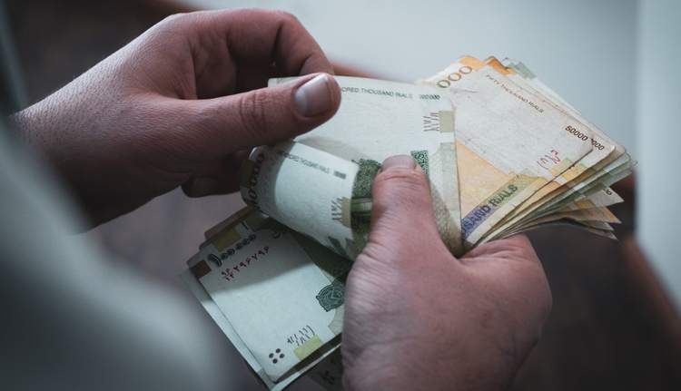 عیدی بازنشستگان این هفته واریز نمیشود! عیدی بازنشستگان این هفته واریز نمیشود!