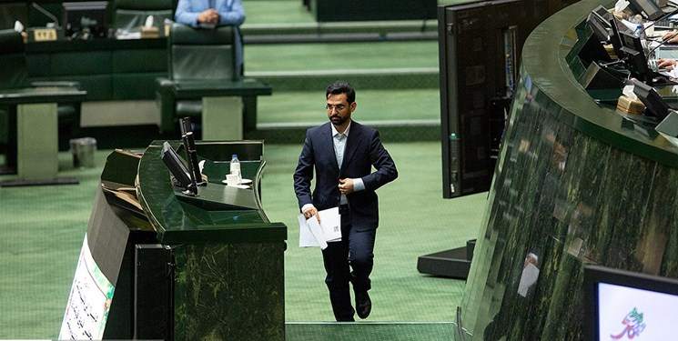 آذری‌جهرمی: سازمان ثبت اسناد کشور به دولت الکترونیک متصل نشده است