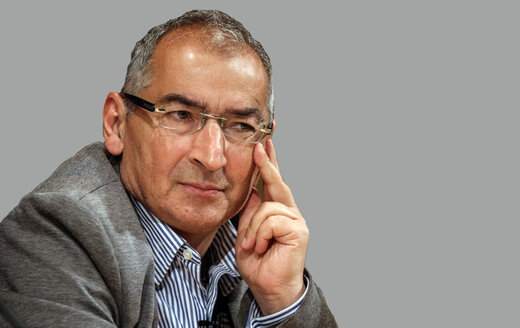 نامه تند زیباکلام به رئیسی: اگر دنبال نجات مردم نیستید، رسما اعلام کنید! نامه تند زیباکلام به رئیسی: اگر دنبال نجات مردم نیستید، رسما اعلام کنید!