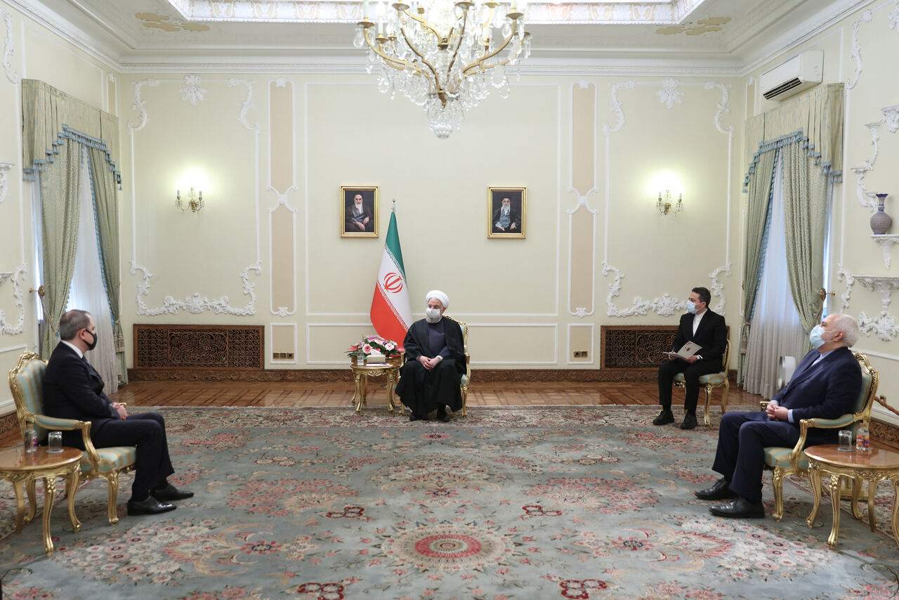 روحانی: اراده تهران توسعه روابط با آذربایجان است